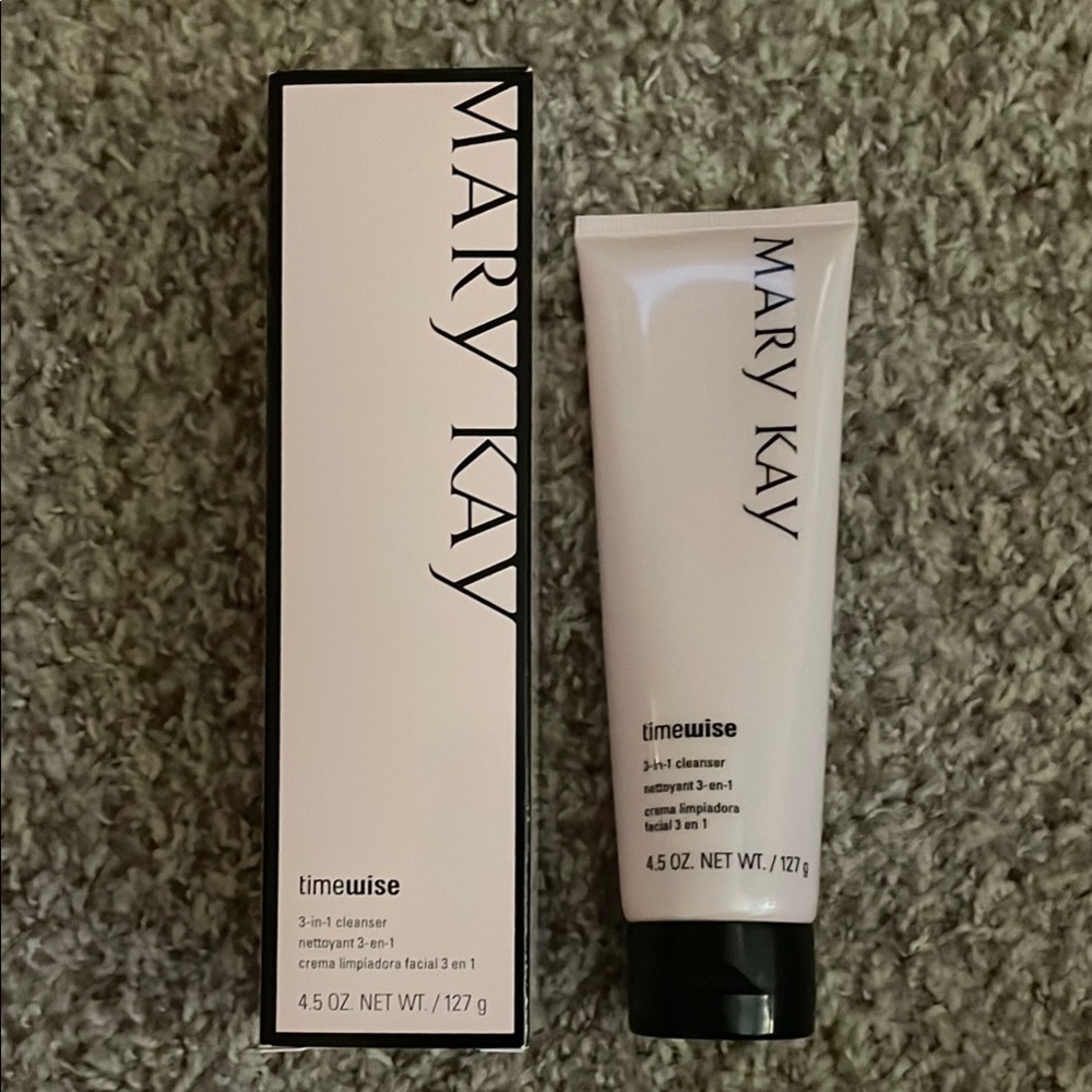 Mary Kay TimeWise 3-in-1 Cleanser - Combination to Oily Skin